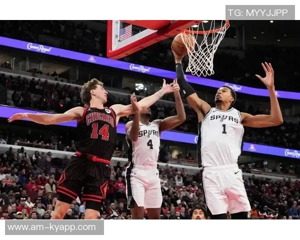 文班称赞科内特为联盟稀有盖帽手与他并肩作战令人振奋