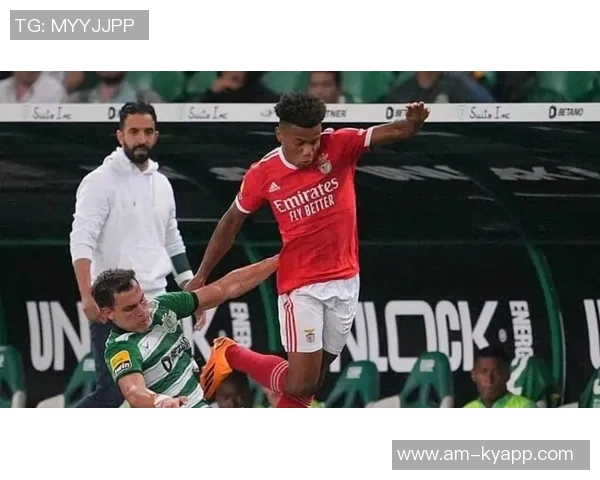 阿莫林强调乌加特在曼联需提升表现以适应新环境 阿莫林强调乌加特在曼联需提升表现以适应新环境