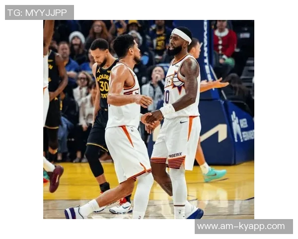 半场战报巴特勒与狄龙对决精彩纷呈库里与布克默默助阵表现平平